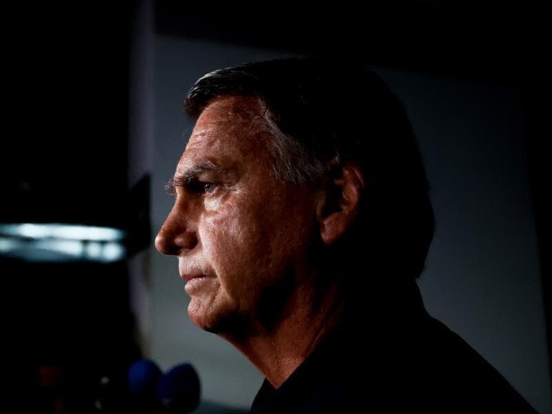 Defesa de Bolsonaro afirma que reprodução por terceiros não pode ser controlada, inviabilizando punição. - Gabriela Biló/Folhapress