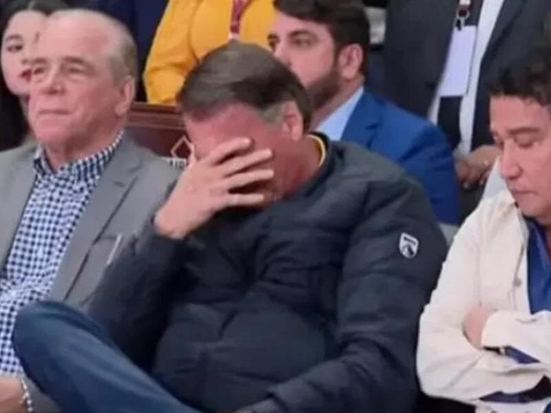 Bolsonaro se emociona durante culto evangélico em Brasília. - Reprodução/ Redes Sociais