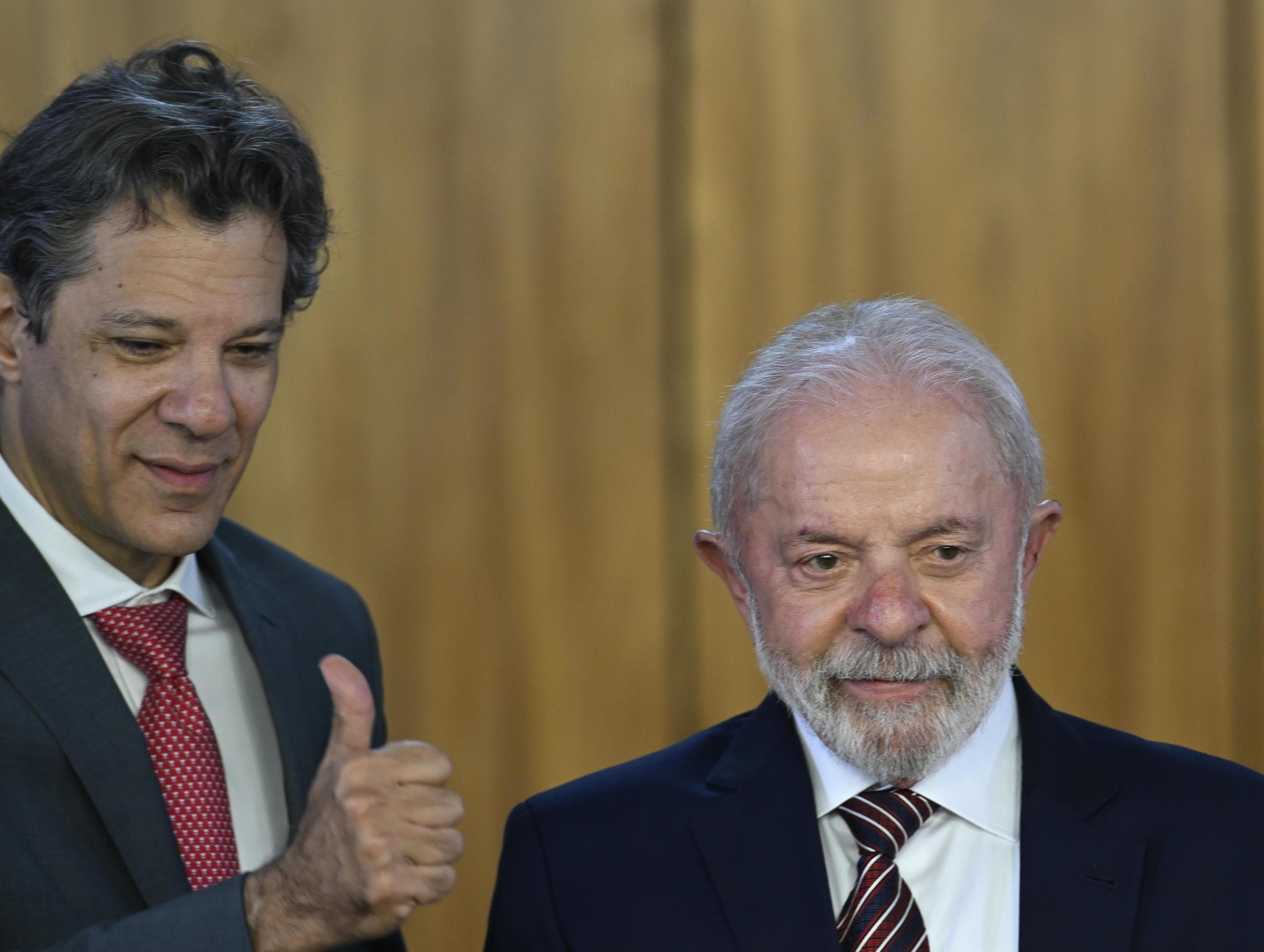 Lula e Haddad reiteram o interesse em discutir tarifas com Trump, mas reforçam discurso de defesa dos interesses brasileiros. - Mateus Bonomi/AGIF/Folhapress