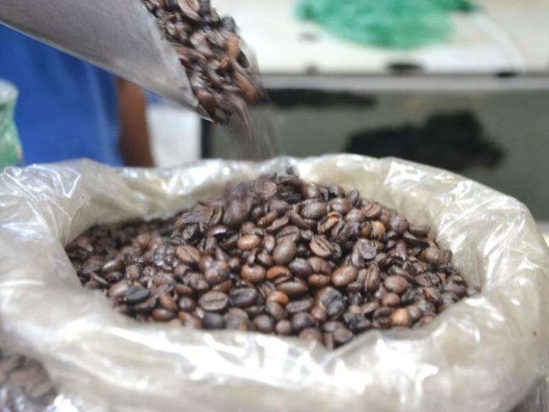 Aval da China deve servir para redirecionar parte das exportações do café brasileiro para o país asiático. - Romildo De Jesus/Ato Press/Folhapress