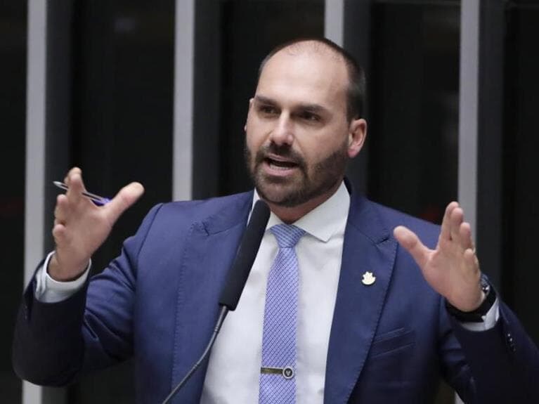Eduardo Bolsonaro afirma que está disposto a morar décadas no exterior e que sabe que, se voltar ao Brasil, será preso. - Zeca Ribeiro/Agência Câmara