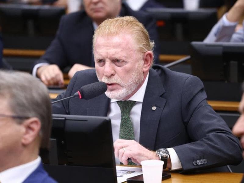 O deputado exemplifica que apenas 10% das vagas relacionadas à engenharia civil são compatíveis com os grupos, o que dificulta a aplicação da cota. - Vinicius Loures/Câmara dos Deputados