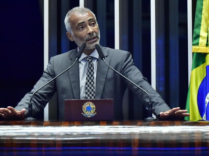 Romário afirma que nunca postou fotos com Bolsonaro no feed e diz que não se intimida com ataques.
 - Waldemir Barreto/Agência Senado