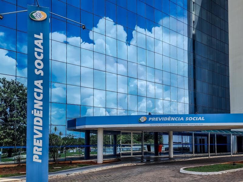 Programa busca reduzir filas de perícias e acelerar atendimentos no INSS.
 - Rafa Neddermeyer/Agência Brasil