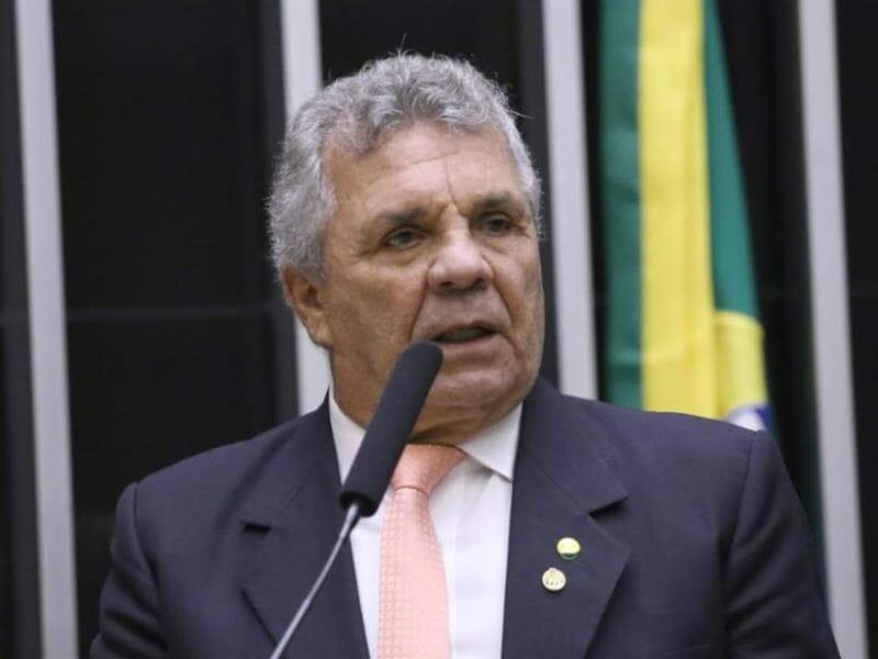 O deputado participou da ocupação. - Kayo Magalhães / Câmara dos Deputados