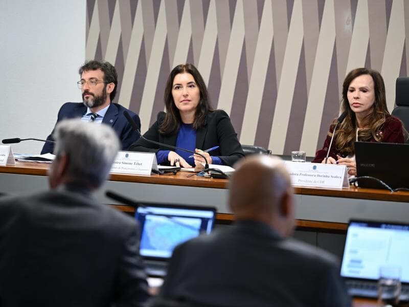 "Queremos chegar numa integração regional que fale não só de comércio, mas ter uma rota mais rápida e mais próxima da Ásia através do Pacífico", declarou. - Edilson Rodrigues/Agência Senado