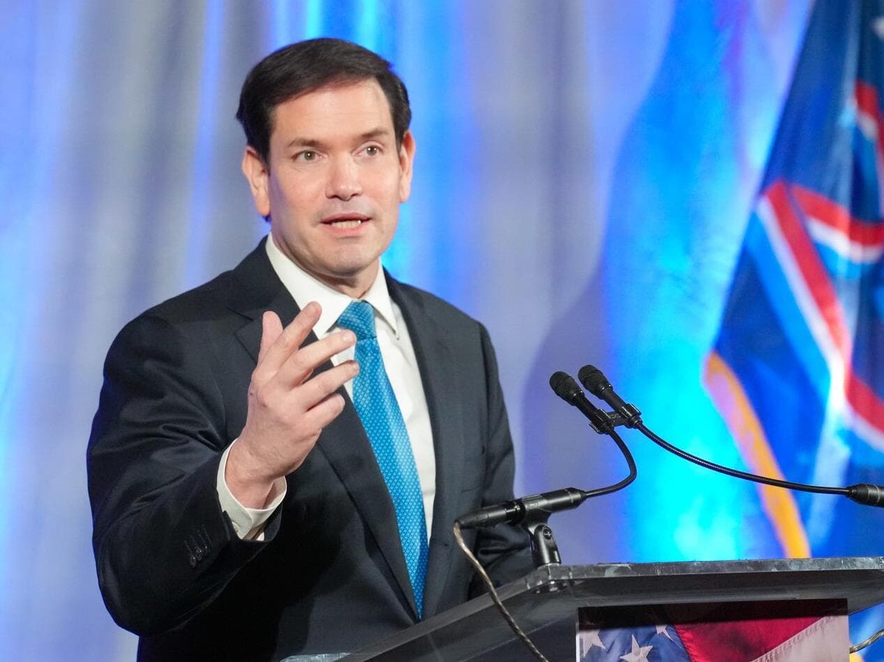 Sanções anunciadas por Marco Rubio (foto) atingem coordenador-geral para a COP-30. - Freddie Everett/U.S. State Department