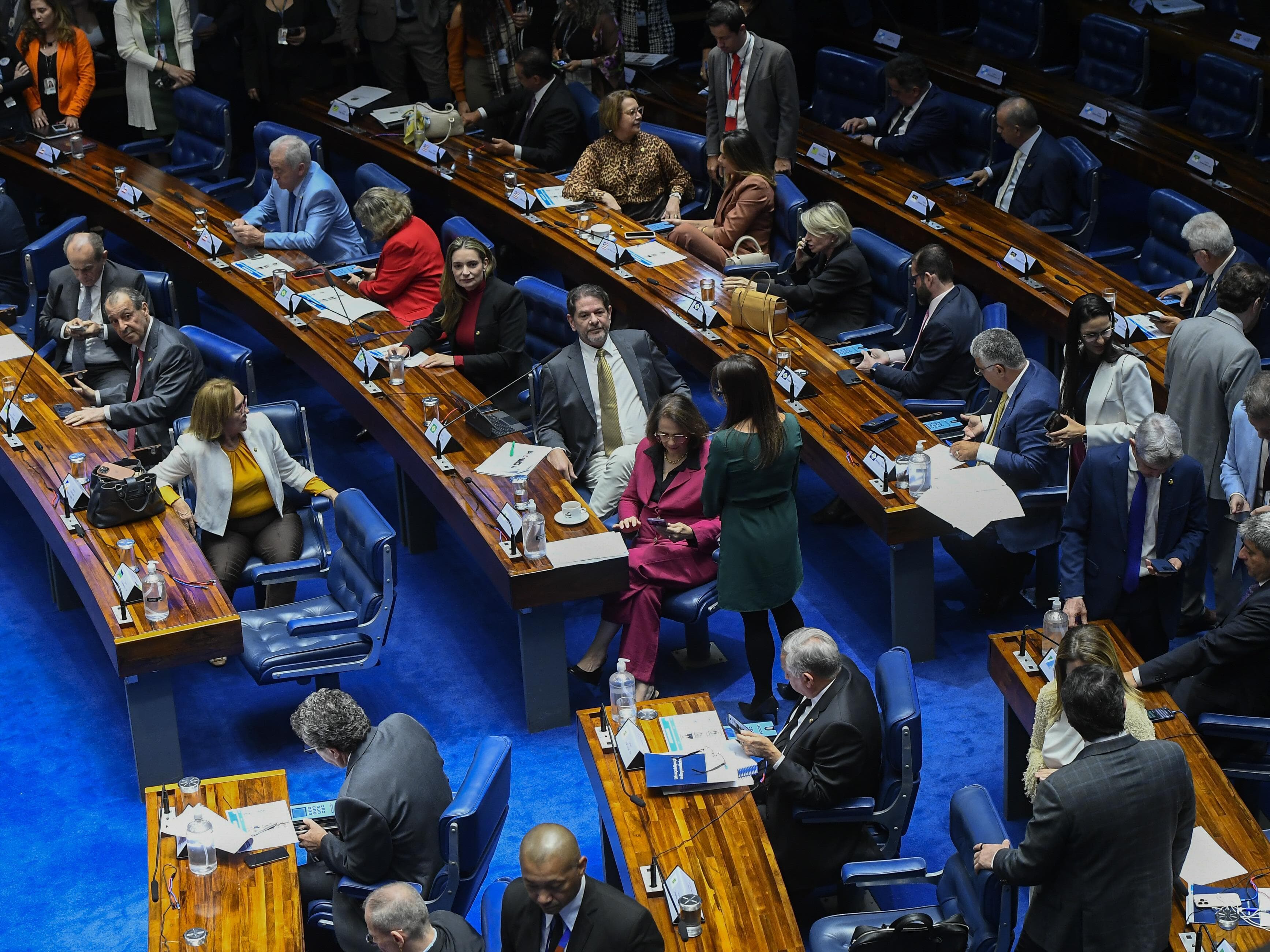 Entre os aprovados estão os novos ministros e ministras para o STJ e STM. - Marcos Oliveira/Agência Senado