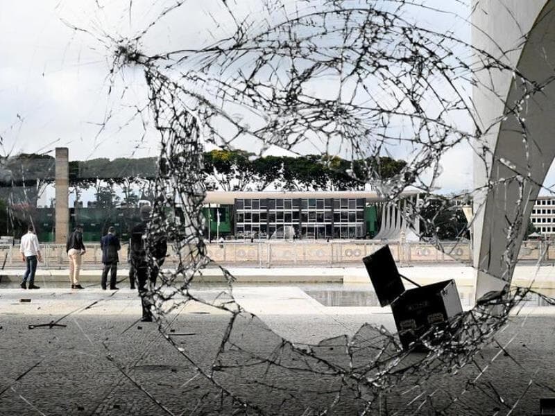Palácio do Planalto e STF foram depredados em 8 de janeiro de 2023 por apoiadores de Jair Bolsonaro. - Cadu Gomes/VPR