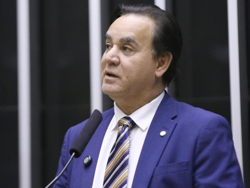 Adilson Barroso recomendou a aprovação da proposta. - Kayo Magalhães/Câmara dos Deputados