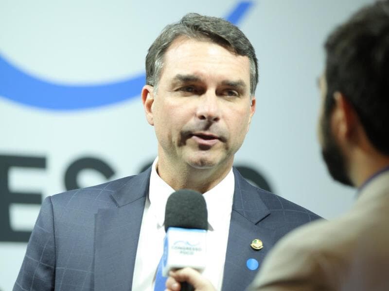 "Já ouvi muitas críticas, já ouvi também muitos elogios", diz Flávio. - Congresso em Foco