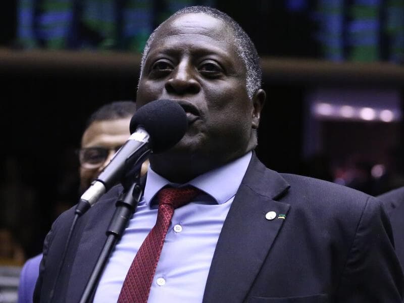 Helio Lopes cita caso da UFS e amplia restrições já debatidas no Senado para todas as avaliações acadêmicas e federais. - Vinicius Loures/Câmara dos Deputados