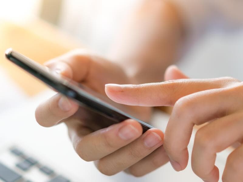 Projeto de Felipe Carreras busca obrigar uso de prefixo em telemarketing. - Freepik