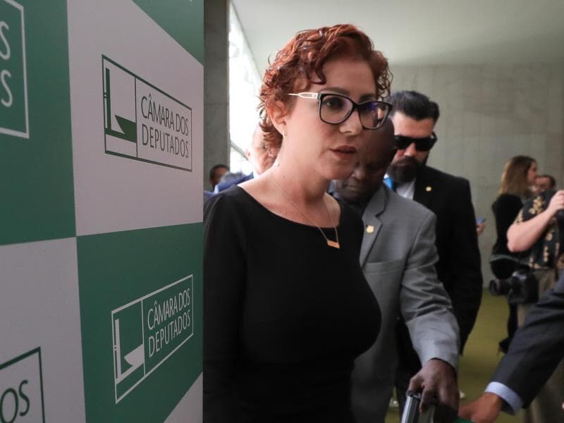Carla Zambelli foi a última deputada condenada pelo Supremo no exercício do mandato. Ela está presa na Itália, para onde fugiu para escapar da pena imposta pelos ministros. - Lula Marques/Agência Brasil