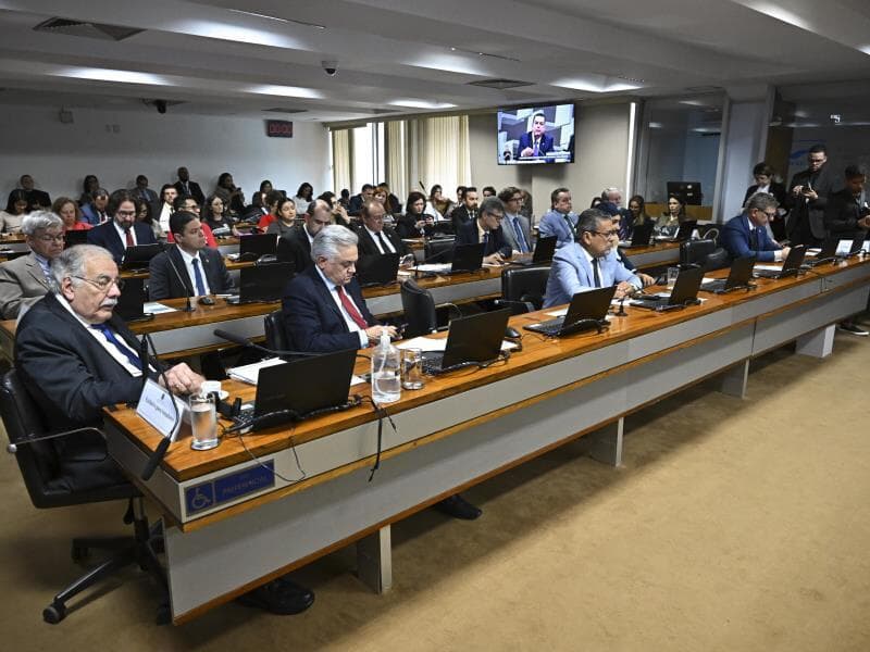 Reunião também analisa requerimentos de audiência pública. - Jefferson Rudy/Agência Senado