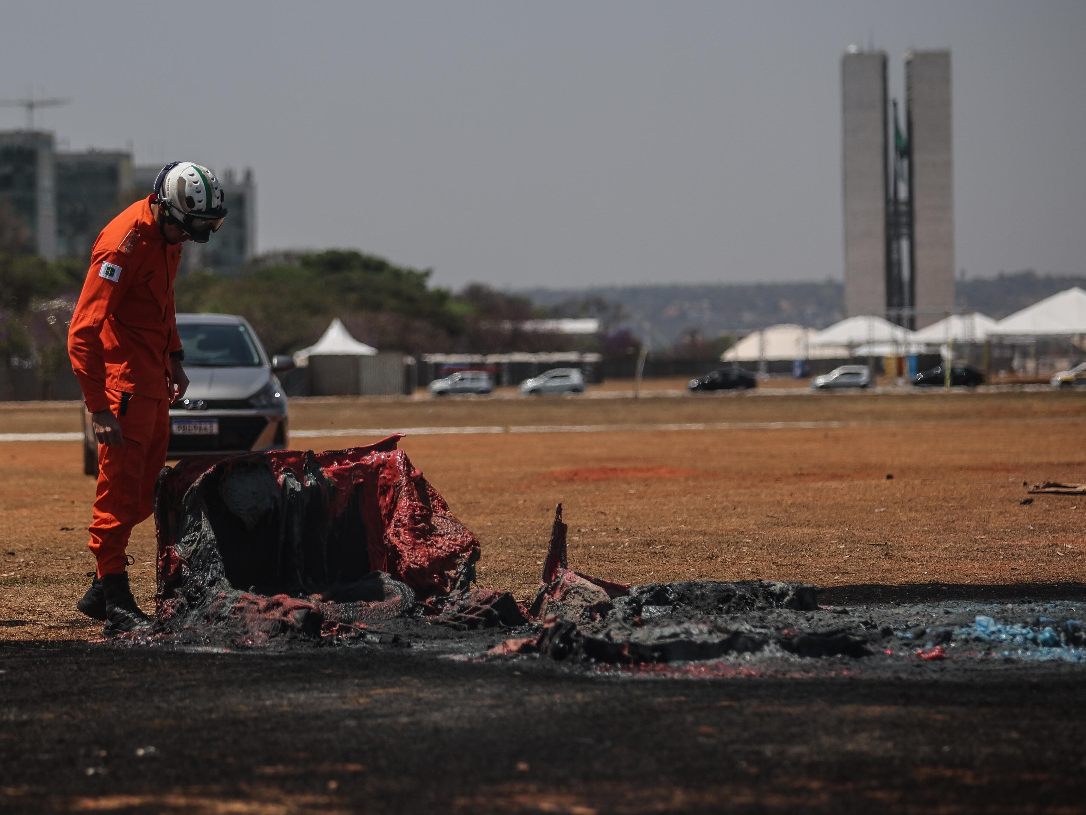 Incêndio começou por volta de 11h30. -  Gabriela Biló/Folhapress