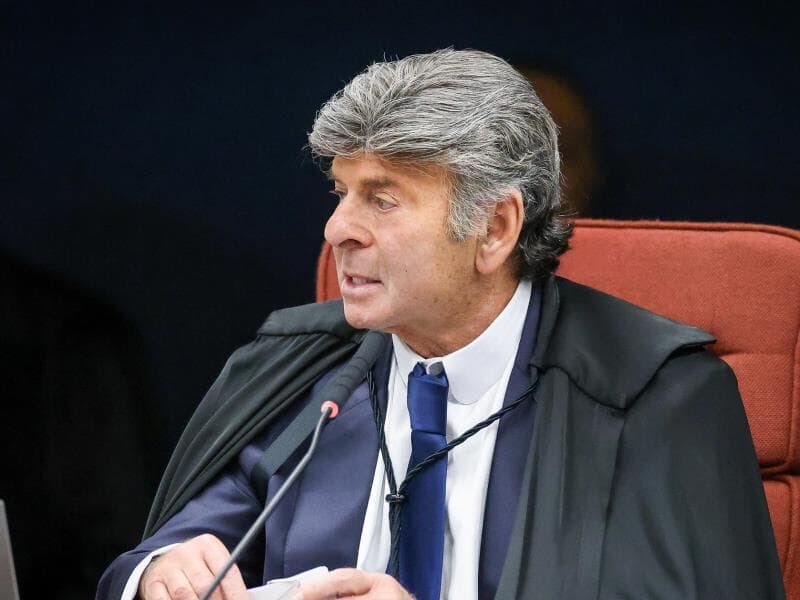 Fux argumenta que o golpe de Estado é um meio para a abolição da democracia, permitindo absorção entre crimes. - Gustavo Moreno/STF