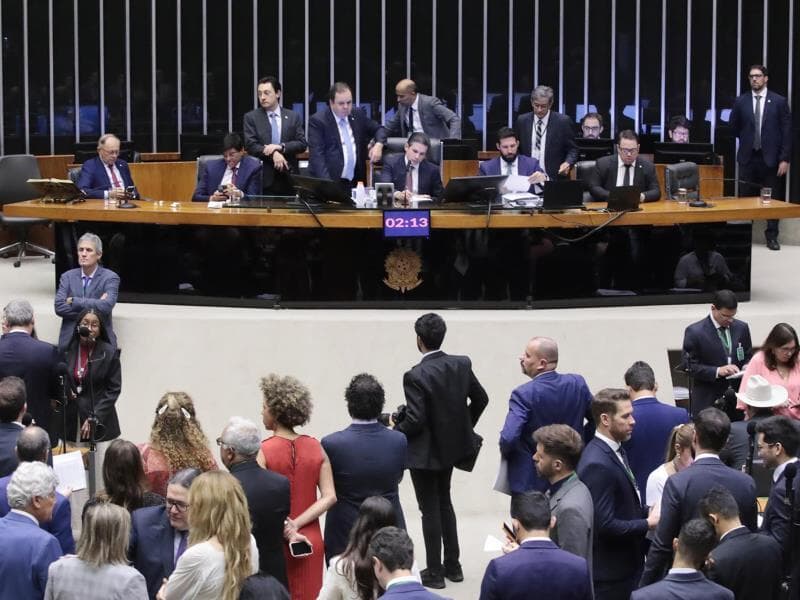 15 deputados votaram no primeiro turno, mas deixaram de votar no segundo.  - Bruno Spada/Câmara dos Deputados