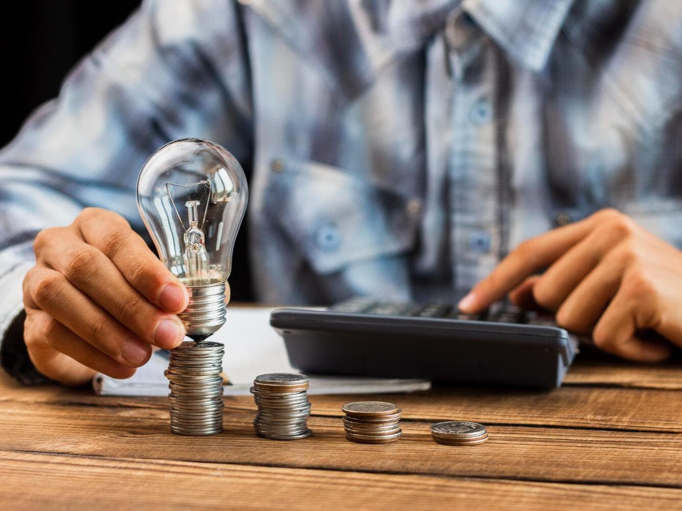 O benefício vale para famílias inscritas no CadÚnico que consumam até 80 kWh por mês. - Freepik