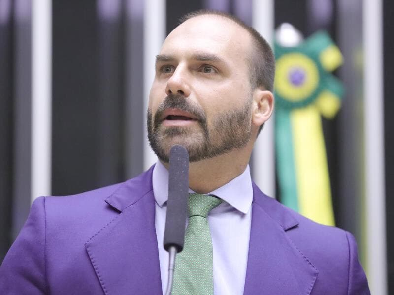 Oposição prepara ação judicial e abaixo-assinado contra a nomeação de Eduardo. - Mario Agra/Câmara dos Deputados
