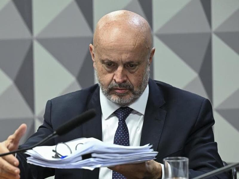 Antunes negou envolvimento com irregularidades e se recusou a responder aos questionamentos do relator da CPMI. - Carlos Moura/Agência Senado