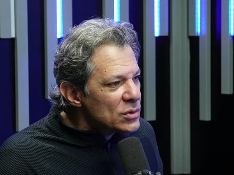 Fernando Haddad em entrevista ao podcast Três Irmãos. - Reprodução/Youtube