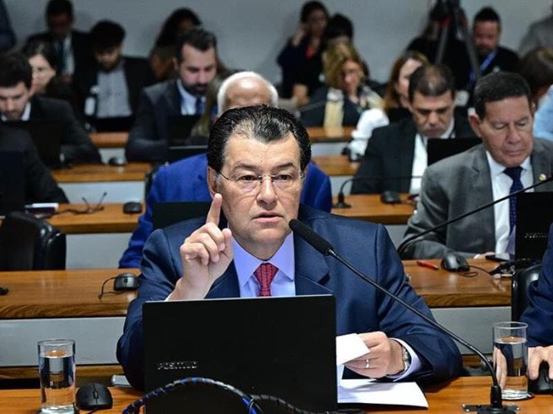 Eduardo Braga é relator da regulamentação da reforma tributária e da portabilidade de salário. - Geraldo Magela/Agência Senado