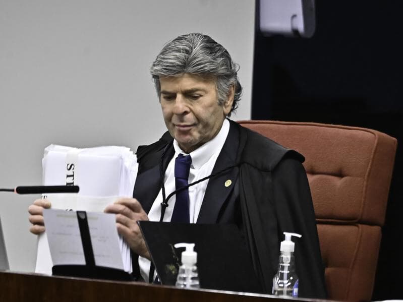 Luiz Fux em 11 de setembro, no julgamento da trama golpista na Primeira Turma do Supremo. Ministro foi o único a votar pela absolvição de Jair Bolsonaro. - Ton Molina /Fotoarena/Folhapress