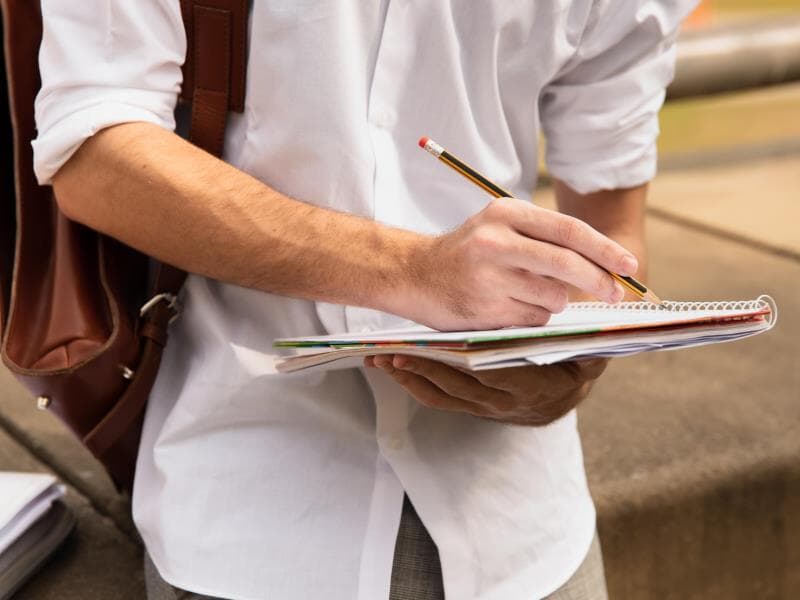 Os candidatos a servidor aprendiz devem  ter entre 14 e 24 anos. - Freepik