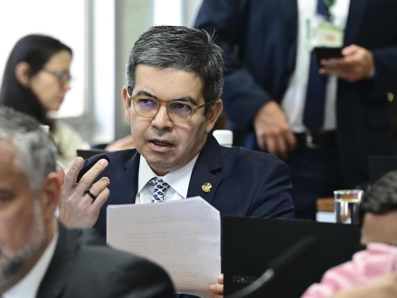 Projeto do governo beneficiará 15 milhões de brasileiros com aumento da faixa de isenção do IR. - Geraldo Magela/Agência Senado