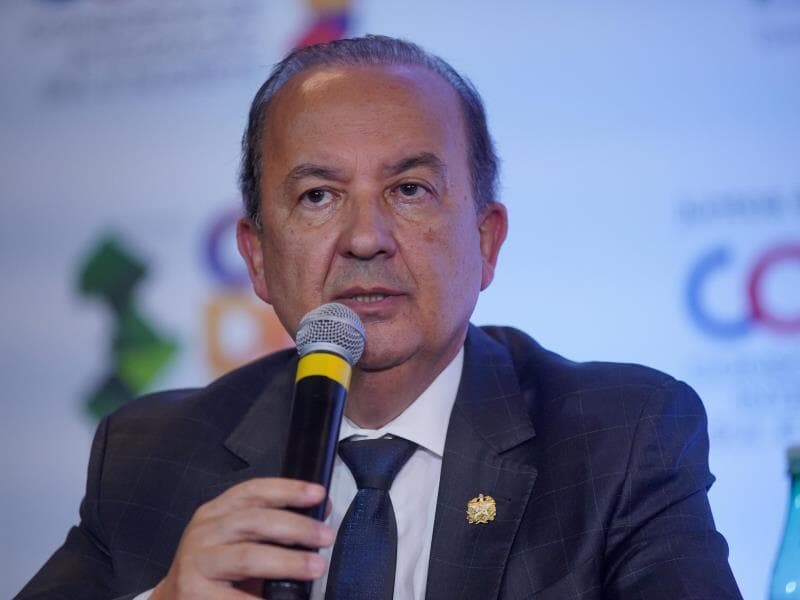 Jorginho Mello cobrou esclarecimentos da universidade a respeito dos critérios utilizados para a reserva de vagas. - Rafa Neddermeyer/Agência Brasil