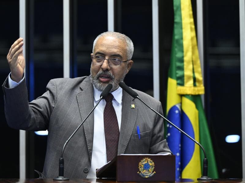 O requerimento foi apresentado pelo senador Paulo Paim. - Marcos Oliveira/Agência Senado