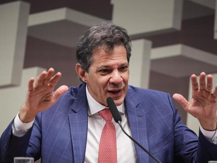 Fernando Haddad durante audiência pública na CAE sobre a isenção do Imposto de Renda para quem ganha até R$ 5 mil. - Gabriela Biló/Folhapress