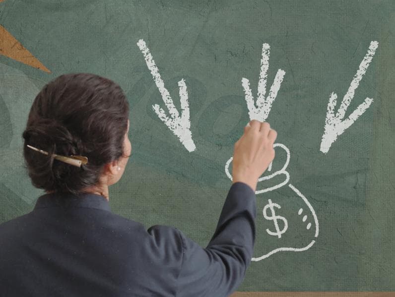 Hoje, o piso do magistério está em R$4,8 mil. - Arte Congresso em Foco