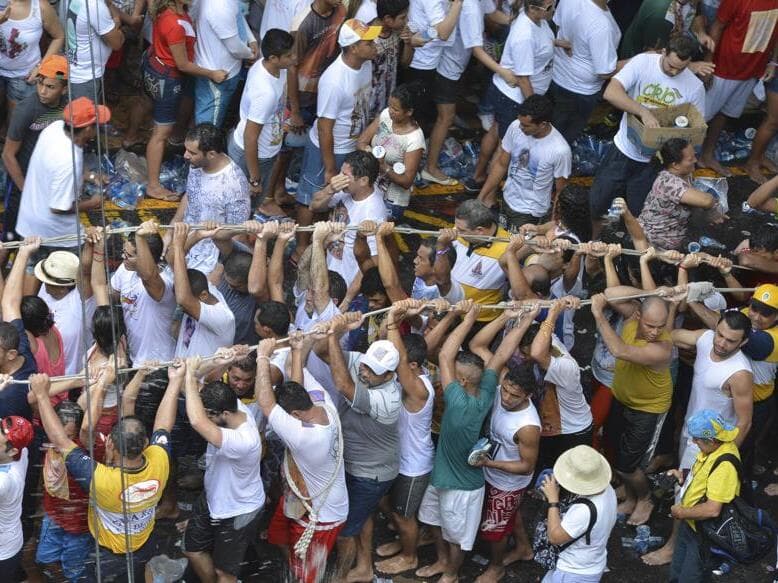 Projeto busca garantir segurança e apoio logístico durante grandes romarias. - Marcello Casal Jr/Agência Brasil