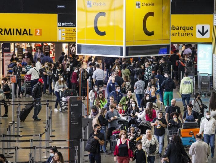 Terminal de passageiros de Guarulhos, em São Paulo. - Eduardo Knapp/Folhapress
