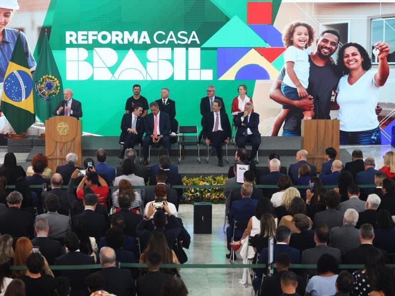 Programa permite o financiamento de valores a partir de R$ 5 mil. - Valter Campanato/Agência Brasil