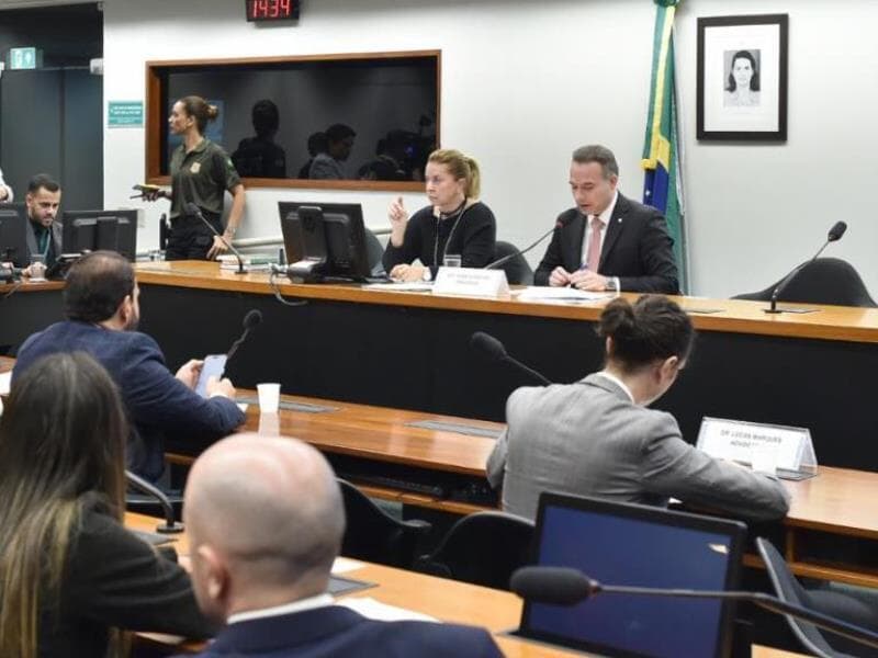 Eduardo Bolsonaro foi acusado de quebra de decoro e abandono do cargo. Líder do PT anunciou recurso. - Zeca Ribeiro / Câmara dos Deputados