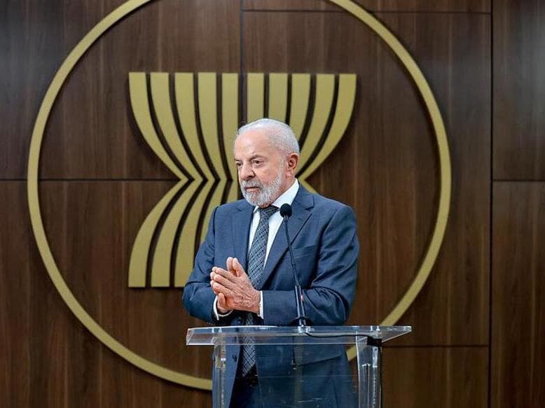 Lula falou à imprensa em Jacarta, antes de embarcar para a Malásia, onde deve se encontrar com Donald Trump. - Ricardo Stuckert/PR