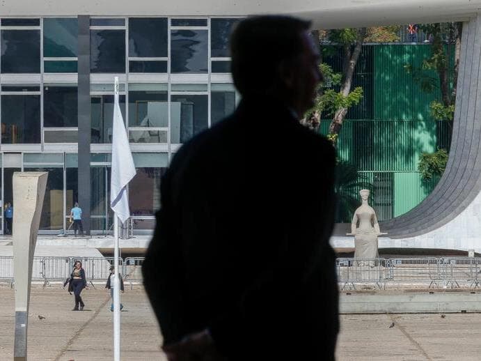 Bolsonaro, quando presidente, de frente ao Supremo Tribunal Federal. - Pedro Ladeira/Folhapress
