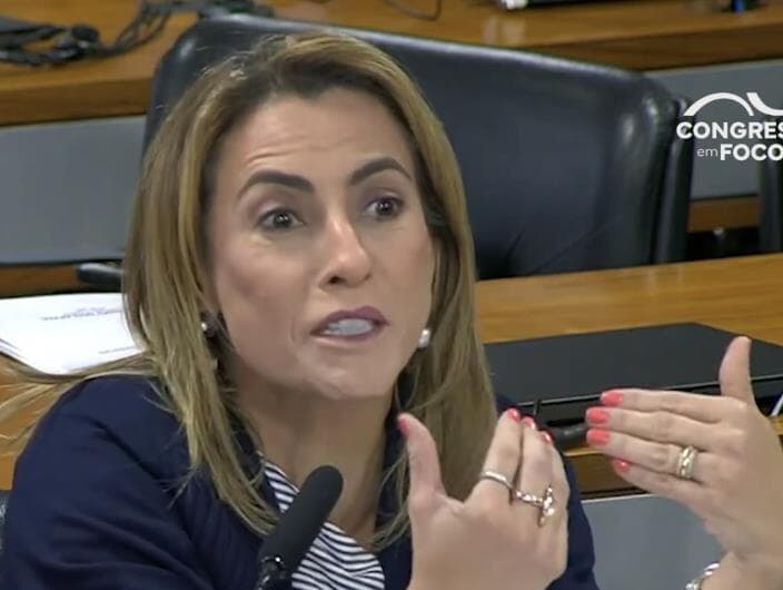 x - Reprodução/YouTube