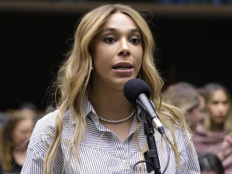 Erika Hilton quer garantir licença para mães gestante e não gestante. - Kayo Magalhães/Câmara dos Deputados