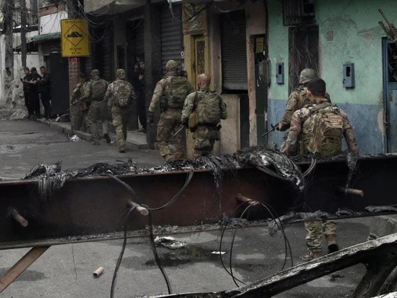 Megaoperação na Penha e no Alemão mira líderes do Comando Vermelho. - EGBERTO RAS/Agencia Enquadrar/Folhapress
