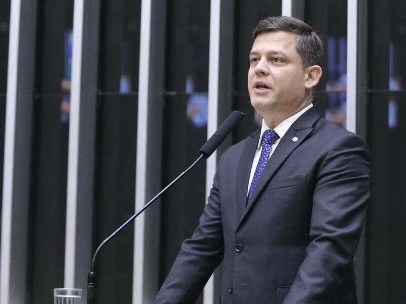 Tião Medeiros: "Inúmeros processos penais vêm se acumulando nas varas onde tramitam". - Kayo Magalhães/Câmara dos Deputados