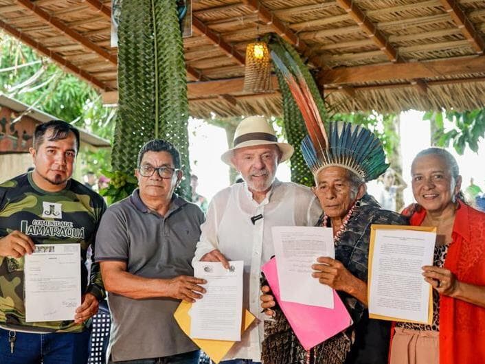 Lula conversou com lideranças indígenas durante visita à Aldeia Vista Alegre, em Santarém (PA). - Ricardo Stuckert/PR