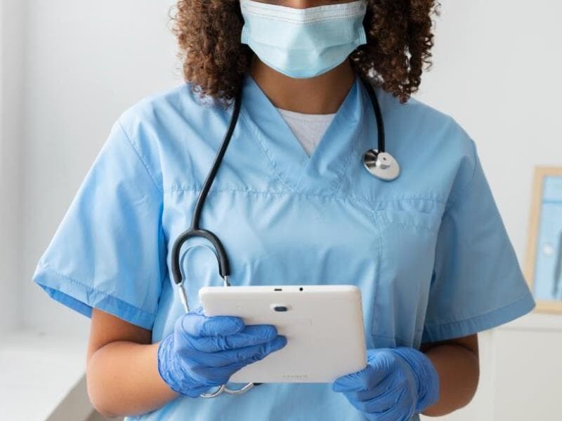 Desacato a profissionais de saúde pode se tornar crime. - Freepik Desacato a profissionais de saúde pode se tornar crime. - Freepik