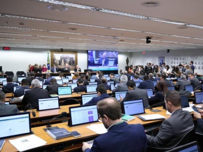 Eventual aprovação na CCJ terá efeito simbólico para o projeto, que já possui urgência aprovada em plenário. - Kayo Magalhães / Câmara dos Deputados