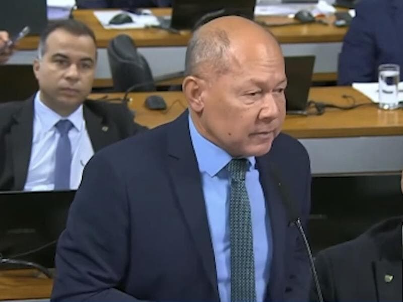 "Quem refresca nádega de pato é lago", diz coronel Chrisóstomo na CPMI - Reprodução/YouTube