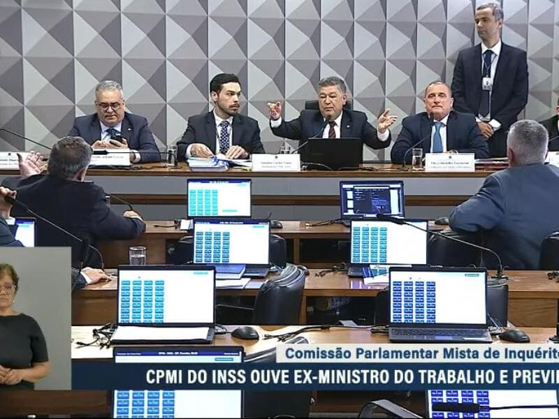 x - Reprodução/YouTube