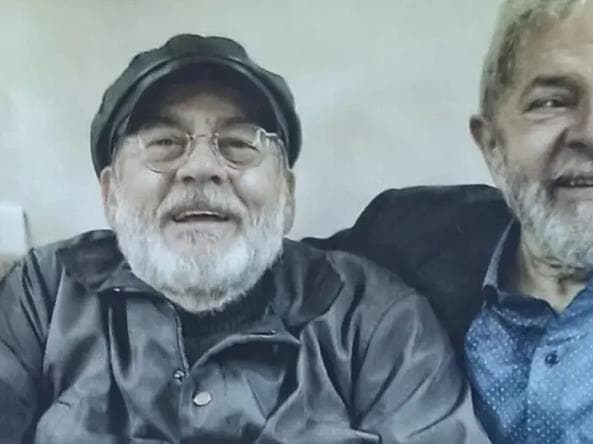 Lula e Paulo Frateschi participaram juntos da fundação do PT em São Paulo. - Reprodução